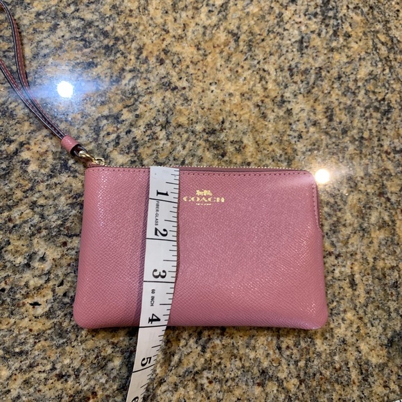 Coach Pink leather wristlet - Picture 9 of 10